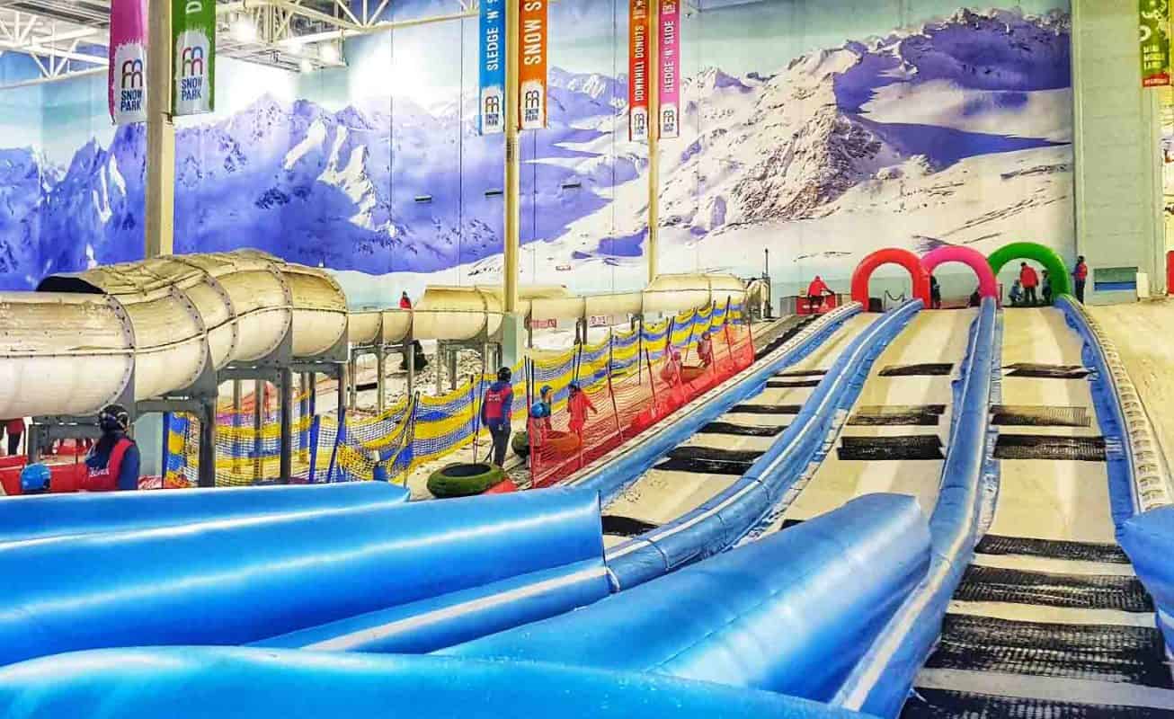 Snow slides at Chill factoe